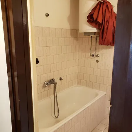 Cozy In Appartment, With Shared Bathroom,downtown * Belgrade